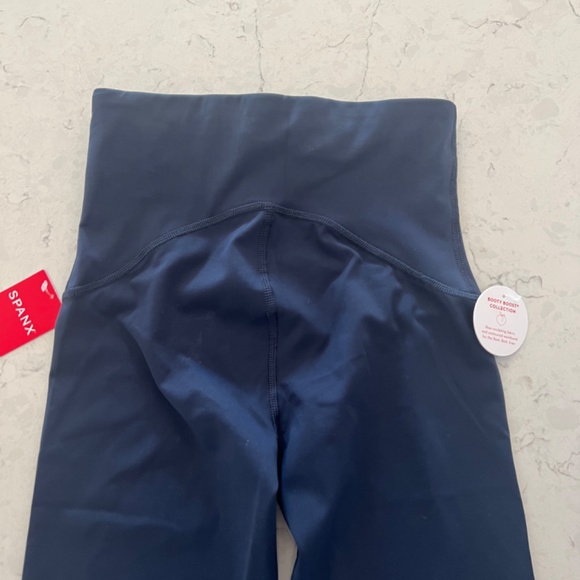 SPANX Booty Boost Active Ankle Flare Pant Navy Blue size XS - Picture 7 of 7